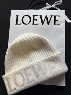LOEWE ホワイト ニット帽のサムネイル