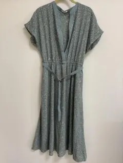 ミントグリーン フラワープリント 半袖ワンピース L