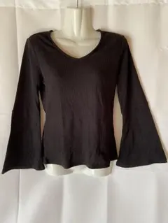 INGNI イング　袖フレアリブ編みカットソー　新品未使用タグ付き　黒　M