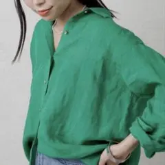 美品 ラウンジドレス リネン100% バックタイシャツ グリーン 金ボタン