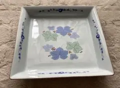 ぶどう柄 スクエアプレート 陶器 大皿 白 ブルー グリーン