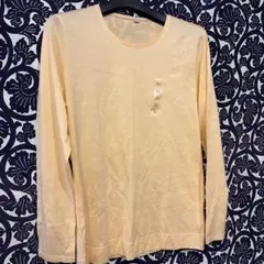 ユニクロ　クリーム色 長袖Tシャツ XL