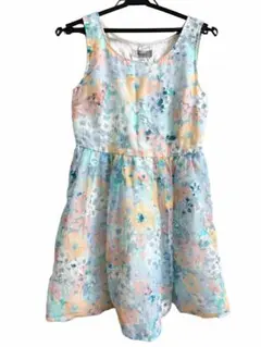 【美品】Rirand ture 花柄ノースリーブオーガンジーワンピース