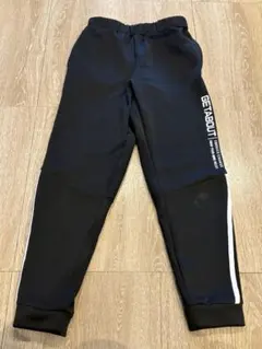 160 GETABOUT ブラック ロングパンツ