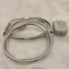 USB Type-Cケーブル約97cmと電源アダプター