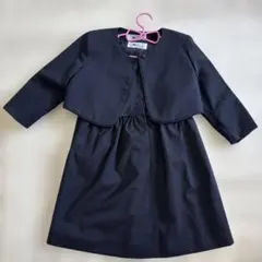 子供用お受験用　紺色のフォーマルドレスとジャケットのアンサンブル