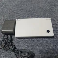 ニンテンドーDSi ホワイト 本体 ACアダプター付き