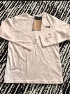 新品　THE NORTH FACE BOXロゴ　長袖Tシャツキッズ 140センチ
