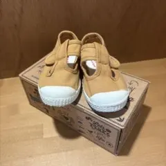 Cienta Tストラップ cana 23