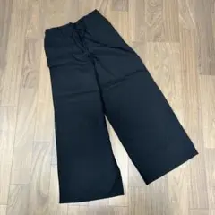 黒 ワイドパンツ ゴムと紐付き