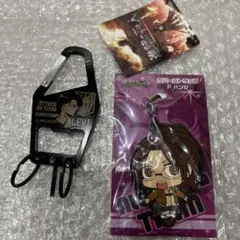 進撃の巨人 リヴァイ カラビナ ハンジ ラバーストラップ・2点セット　新品未使用