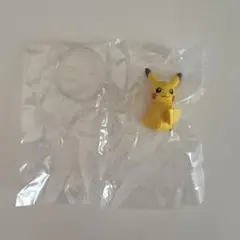 ポケモン　しっぽみてみて！フィギュア！　ピカチュウ