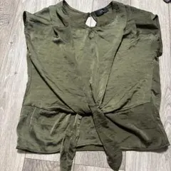 alluge anap　カーキ色 前で結ぶデザイン トップス
