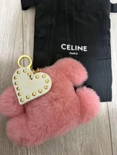 新品同様✨セリーヌ キーホルダー ハートチャーム シアリングポンポン グレー 新品同様✨セリーヌ キーホルダー ハートチャーム シアリングポンポン