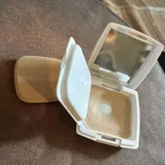 セザンヌ　エッセンスbbファンデ