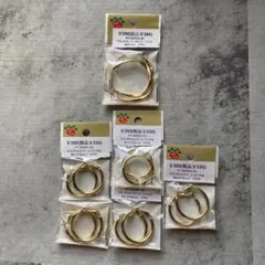 Item thumbnail for item 30d7a1a8-3ec1-49c6-abd3-bc0bf0da4499