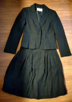 ナチュラルビューティーベーシック　厚手ウール100%　スーツ　セットアップ