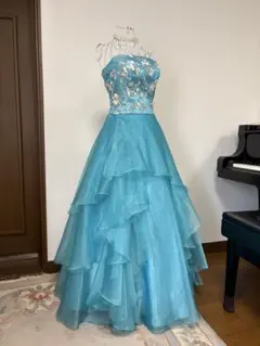 AIMER（エメ）ターコイズブルーのロングドレス　アクセサリー付き