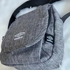 Umbro ショルダーバッグ グレーのサムネイル