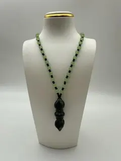 ☆天然石☆新疆産の和田玉 ネックレス アクセサリー （降魔杵）美品