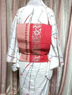 ピンクとシルバーに柄薔薇の花柄模様刺繍総柄入洗えるポリ名古屋帯、着物は見本です