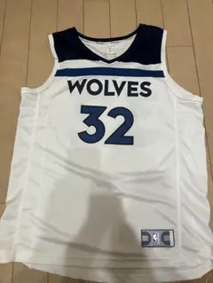 Item thumbnail for item 5212051a-62ce-48ae-9159-33003933cec8