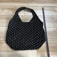 ビーズ装飾 黒 トートバッグ