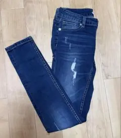 ダークブルーデニム スリムフィット ダメージ加工