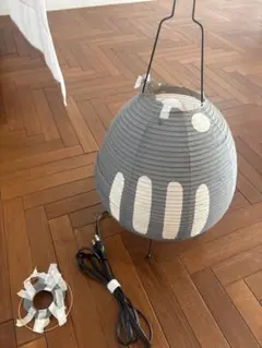 Akari Isamu Noguchi 破れあり