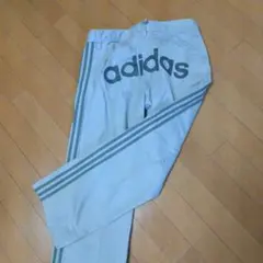 adidas綿ズボン グレー色のサムネイル