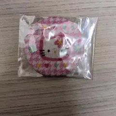 【新品未使用品】カオハナキティ　刺繍缶バッジ