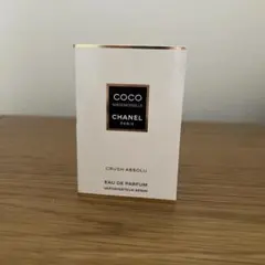 新発売　CHANEL ココ マドモアゼル クラッシュ アプソリュ サンプルのサムネイル