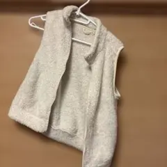 フリースベスト　ユニクロ　140 クリーム