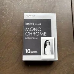 FUJIFILM instax mini MONO CHROME 10枚入り