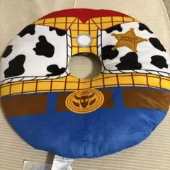 トイストーリー レアヴィンテージ ウッディ クッション - メルカリ