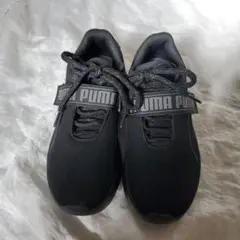 PUMA プーマ 24.5cm 厚底　スニーカー 軽量 ブラック