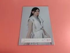 ☆ 山下瞳月 ☆ 櫻坂46 Make or Break ジャケット写真衣装