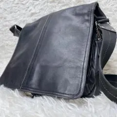COACH レザー メッセンジャーバッグ ブラック 大容量 ショルダーバッグのサムネイル