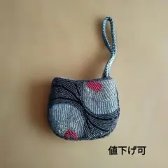 ビーズ刺繍ポーチ