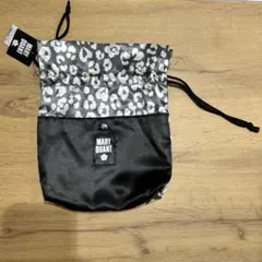 【YZ】Mary quant ポーチ　タグ付き未使用