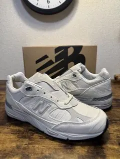 New Balance 991 ホワイト スニーカーMADE IN UKのサムネイル