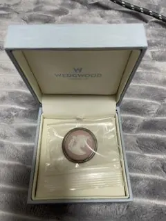 WEDGWOOD ピンク シルエット ブローチのサムネイル