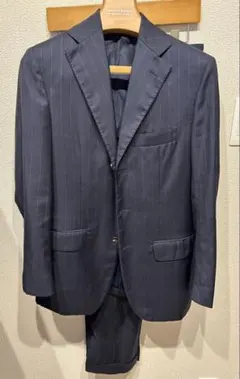 【最高級】 Kiton キートン 光沢感 ウール スーツ セットアップ ネイビー 最高級】 Kiton キートン 光沢感 ウール スーツ セットアップ