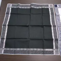 Yves Saint Laurent ペイズリー縁柄ハンカチ2枚セット