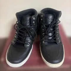 VANS ハイカットスニーカー ブラックのサムネイル