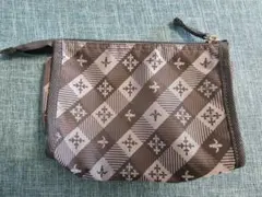 Daily russet　ポーチ