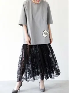 MADISONBLUE HANA Tシャツ グレーのサムネイル