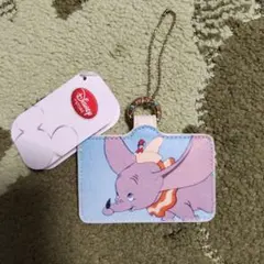 ディズニー　ダンボ　パスケース