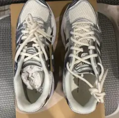 Item thumbnail for item 00f6a96a-1243-4190-85bb-8711bb1ec947