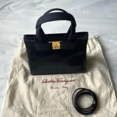 Ferragamo フェラガモ ヴァラリボン ハンドバッグ 保存袋・ストラップ付